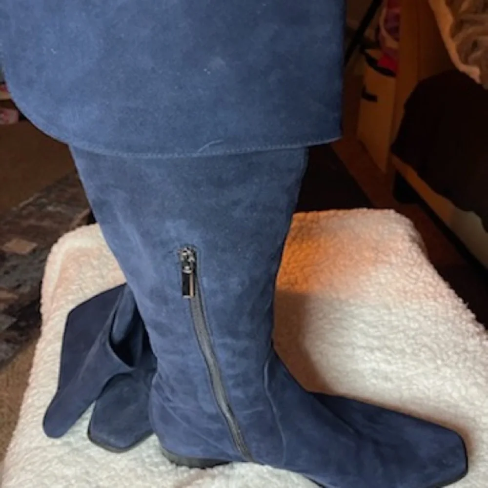 Aquatalia Blue Suede Knee-High made in Italy Boots - Picture 3 of 7